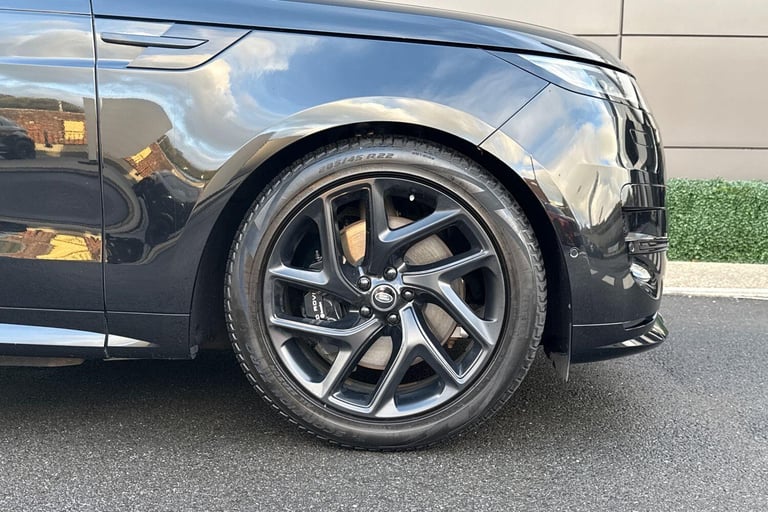 2023 Land Rover Range Rover Sport 3.0 P440e 38.2kWh Dynamic SE SUV 5dr Petrol Plug-in Hybrid Auto...