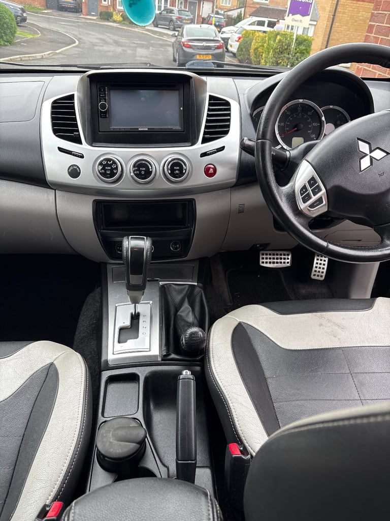Mitsubishi, L200 W-SHAW LB DCB DI-D 4, Pick Up, 2013, 2477 (cc)