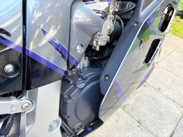 1993 / K Suzuki GSXR110 WP £3500 Black/Grey 16890 miles.