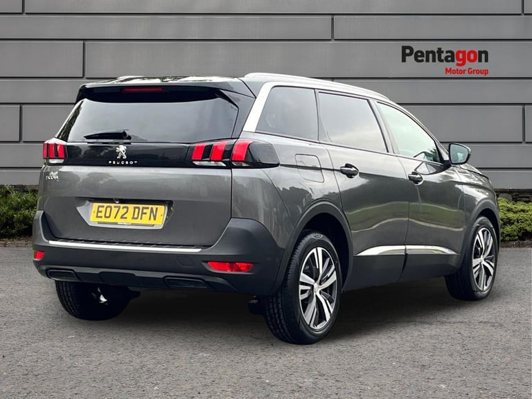  Peugeot 5008 SUV 1.2 Puretech Allure Premium  Plus Suv 5dr Petrol Manual Euro