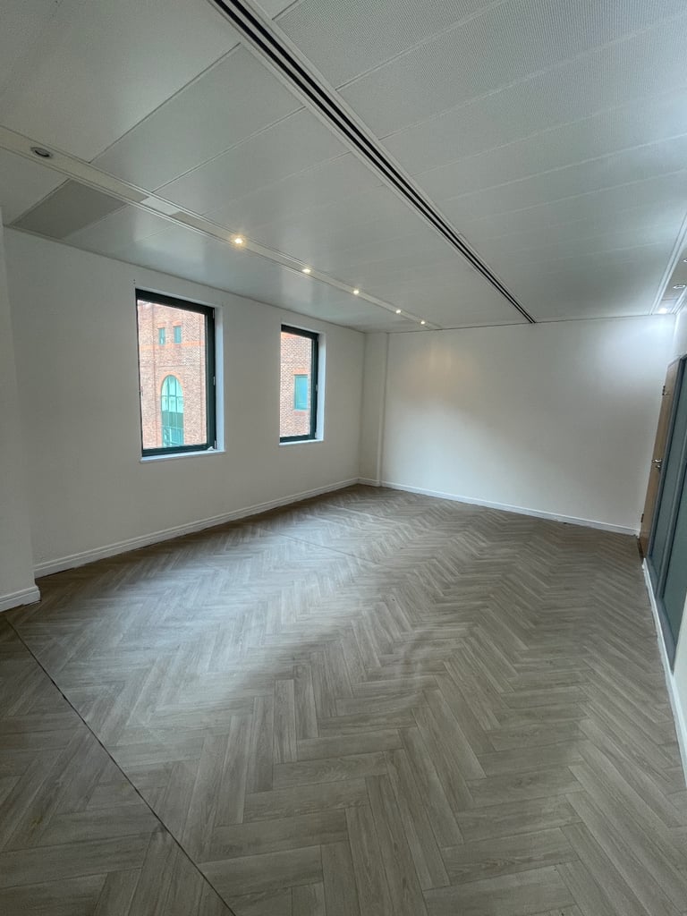 image for Large and small rooms for rent beauty, office therapy 