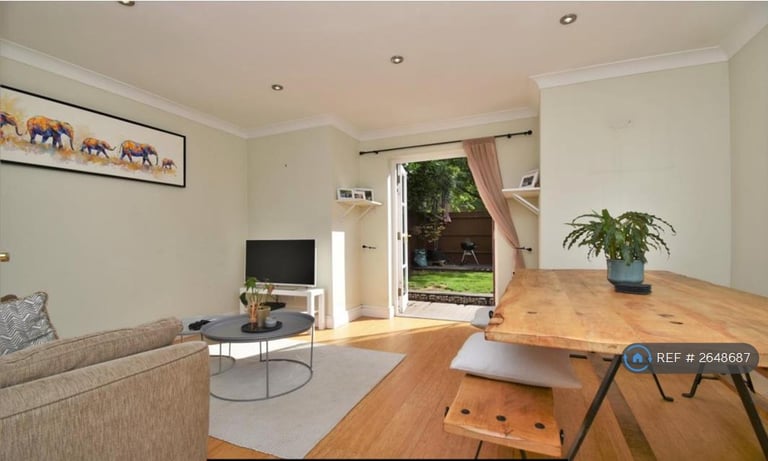3 bedroom house in Cressingham Road, London, SE13 (3 bed) (#2648687)