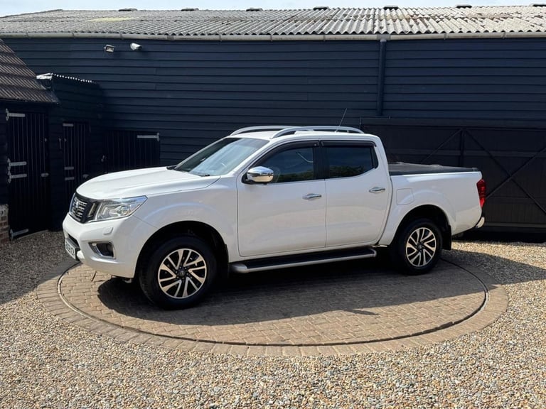 2018 Nissan Navara Double Cab Pick Up Tekna 2.3dCi 190 4WD PICK UP DIESEL Manual
