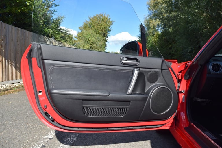 MAZDA MX-5 2.0 i Sport Tech Red Manual Petrol 2012