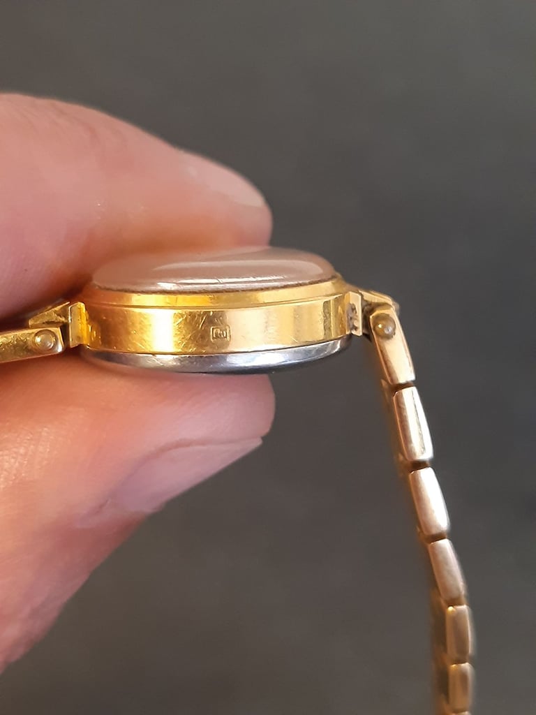 Gold plated watch vintage 