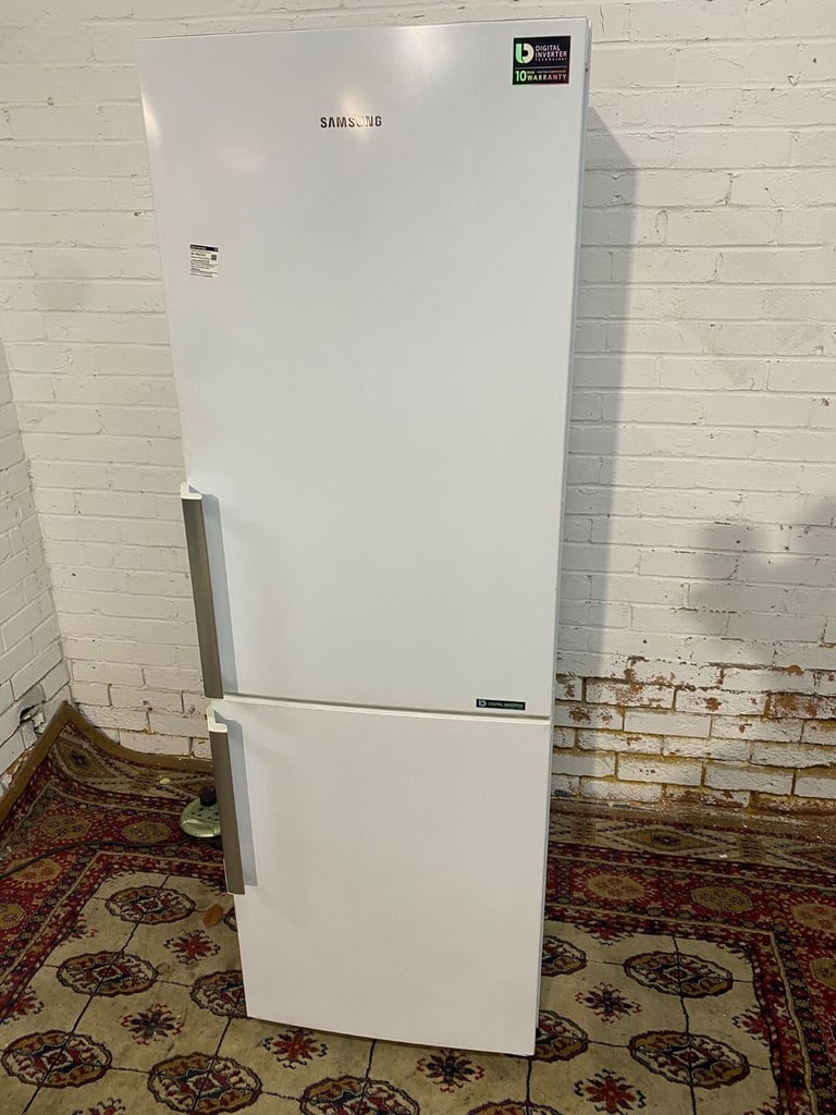 image for Beautiful Tall Samsung Digital Inverter Fridge Freezer For Sale 