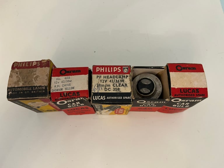 Vintage Osram Lucas Car Bulbs, Philips Lamps, Tungsram Valve, Respirator