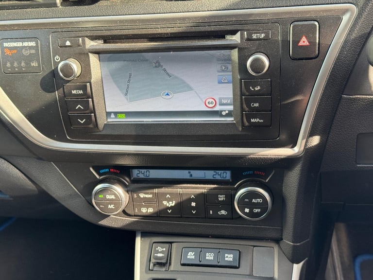 2015 Toyota Auris 1.8 VVT-h Excel Touring Sports CVT Euro 5 (s/s) 5dr ESTATE Petrol/Electric Hybr...