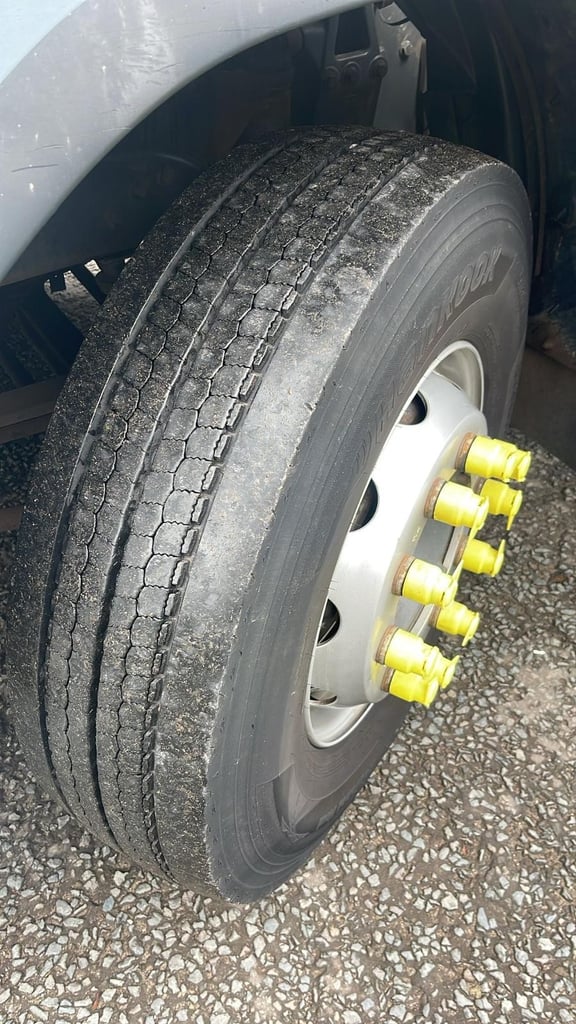 2013 (62) LEYLAND DAF CF 85 WHALE VACUUM TANKER. 32 TON GVW.  AUTO