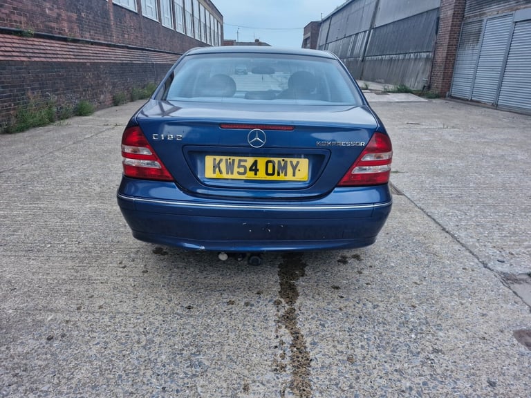 2005 Mercedes-Benz C-Class C180K Avantgarde SE 4dr Auto SALOON Petrol Automatic