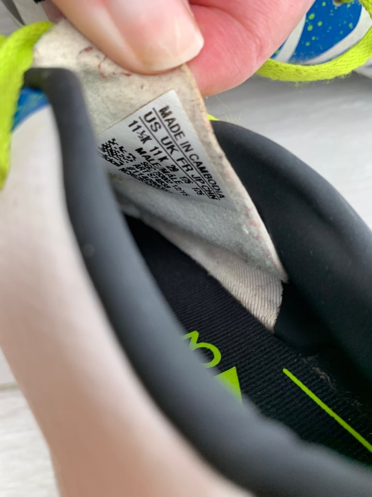 Adidas kids football boots 