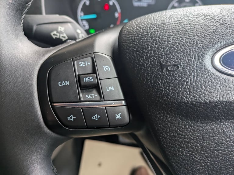 2022 Ford Transit Custom 2.0 EcoBlue 170ps L2 D/Cab Limited Van Auto Double Cab DIESEL Automatic