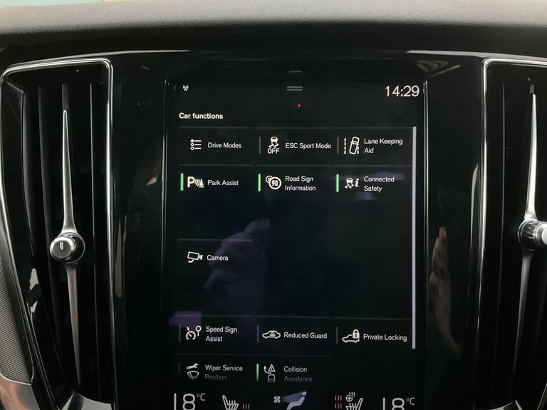 2021 Volvo V60 2.0 B3 MHEV R-Design Estate 5dr Petrol Hybrid DCT Auto Euro 6 (s/s) (163 ps Estate...