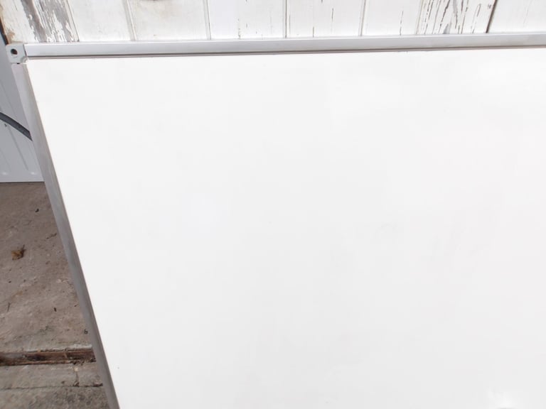 Large SAHARA White Board/Gridded On Reverse Size 120 cm x 90.5 cm 