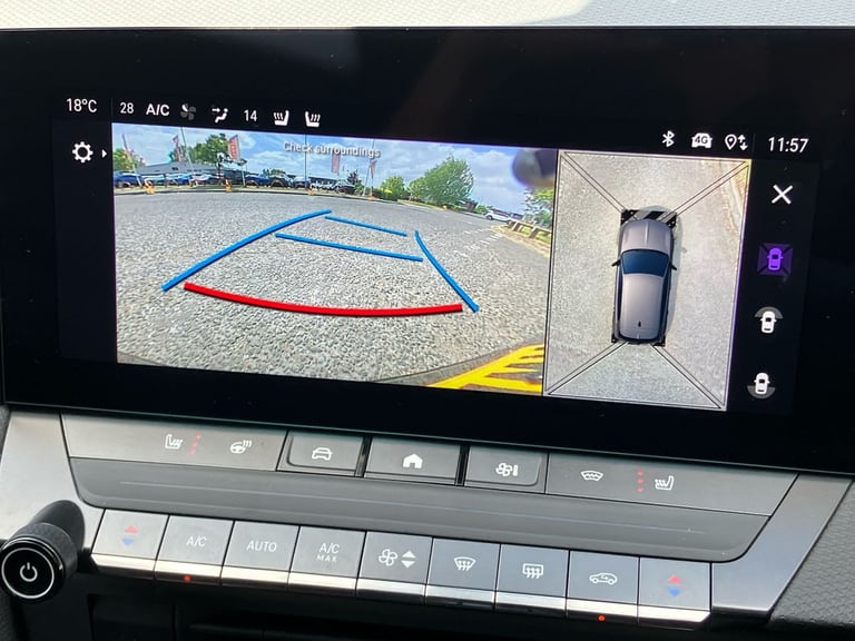 2024 Vauxhall Astra 115kW Ultimate 54kWh 5dr Auto Hatchback Electric Automatic