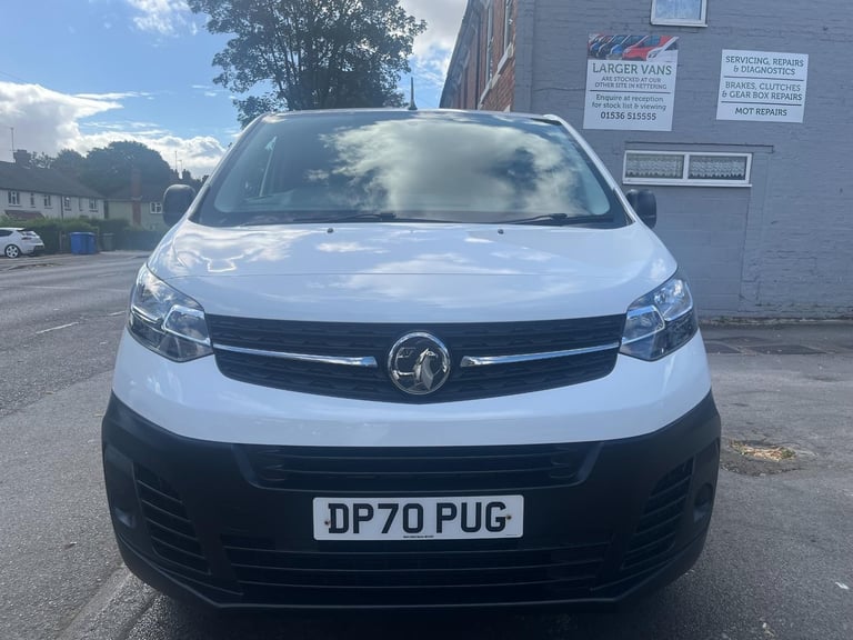 Vauxhall Vivaro 3100 2.0d 120PS Edition 6 Seat Crew Van  DIESEL MANUAL 2020/70