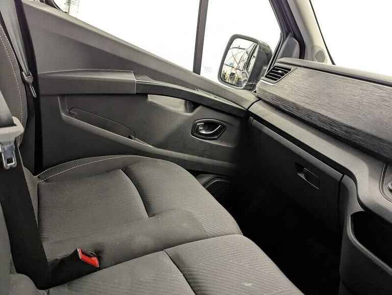 2023 Renault Trafic dCi Blue SL28 Sport Panel Van Diesel Manual