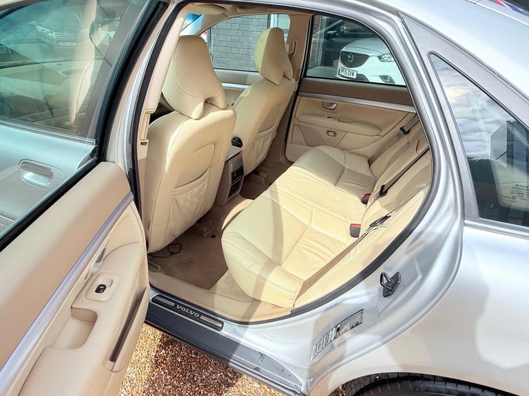 VOLVO S80 2.4 D5 SE Lux 2005