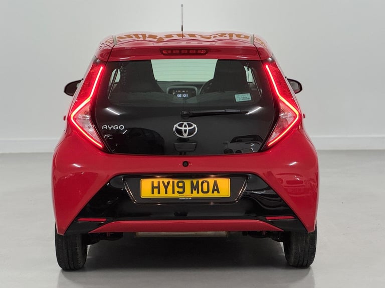 2019 Toyota AYGO 1.0 VVT-i x-play Euro 6 5dr HATCHBACK Petrol Manual