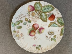 Pretty plate with fruit pattern