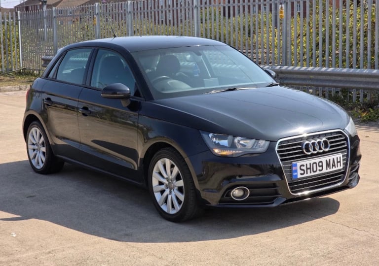 Audi, A1, Hatchback, 2012, Manual, 1598 (cc), 5 doors