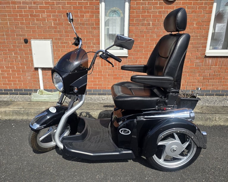 Mobility Scooter 4/8mph 3 Wheel, Drive Easy-Rider, Rd/Pave scooter