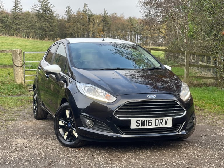 image for ULEZ COMPLIANT /// 2016 FORD FIESTA ZETEC 5 DOOR HATCHBACK