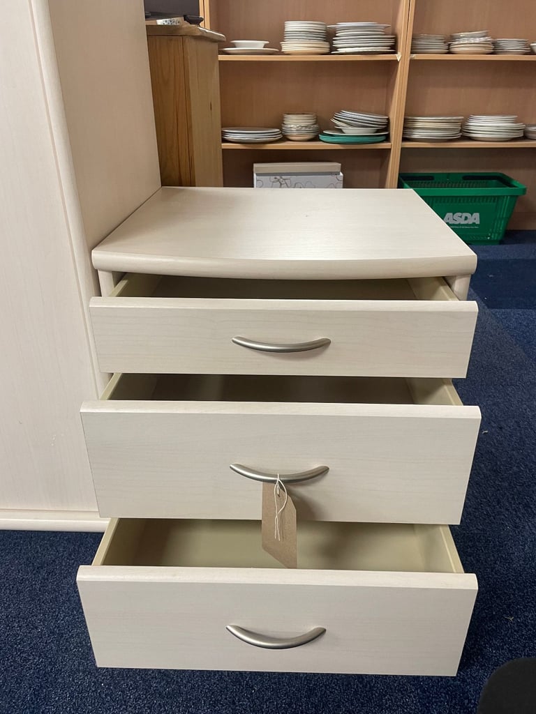 Cream Bedside Cabinet TCL Reuse 99976