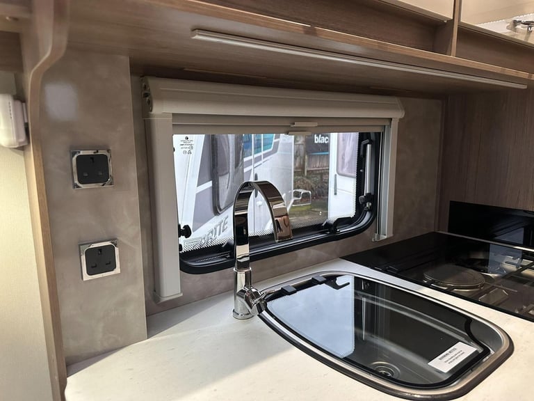 Coachman Vip 575 Solar Panel / ATC / External 240v - BBQ