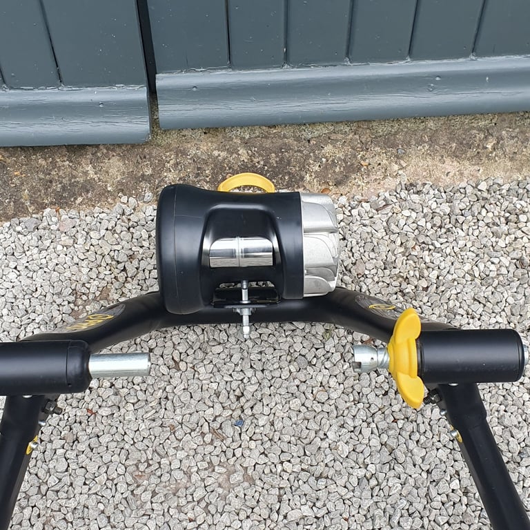 CycleOps Pro Trainer - lightly used 