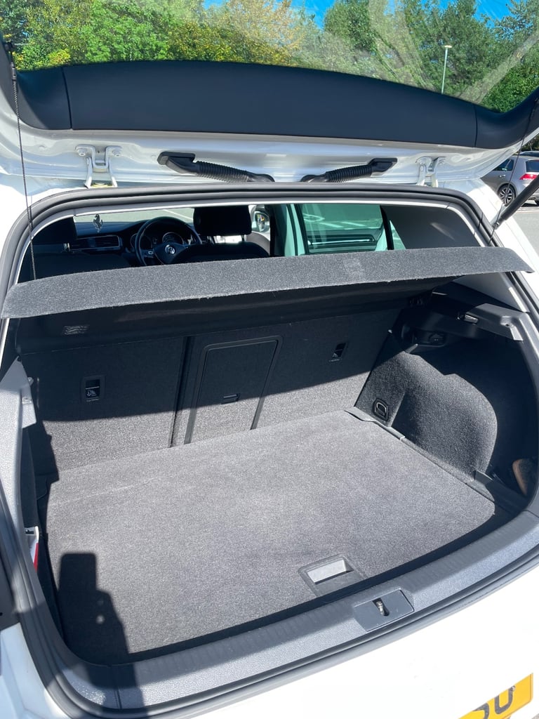 Volkswagen, GOLF, Hatchback, 2017, Manual, 1968 (cc), 5 doors