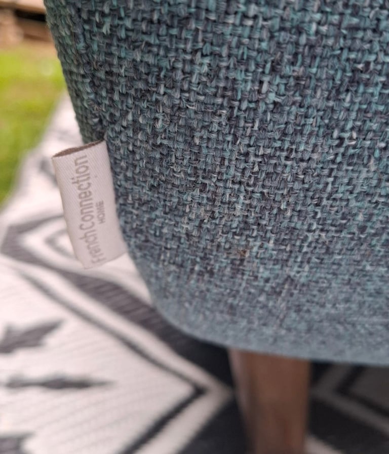 DFS French Connection Sofas..4+3..Delivery 🚚 Available 