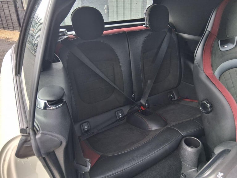  MINI Cooper 2.0 John Cooper Works Convertible 2dr Petrol Manual Euro 6 (s/s) (231 ps) Petrol Manual