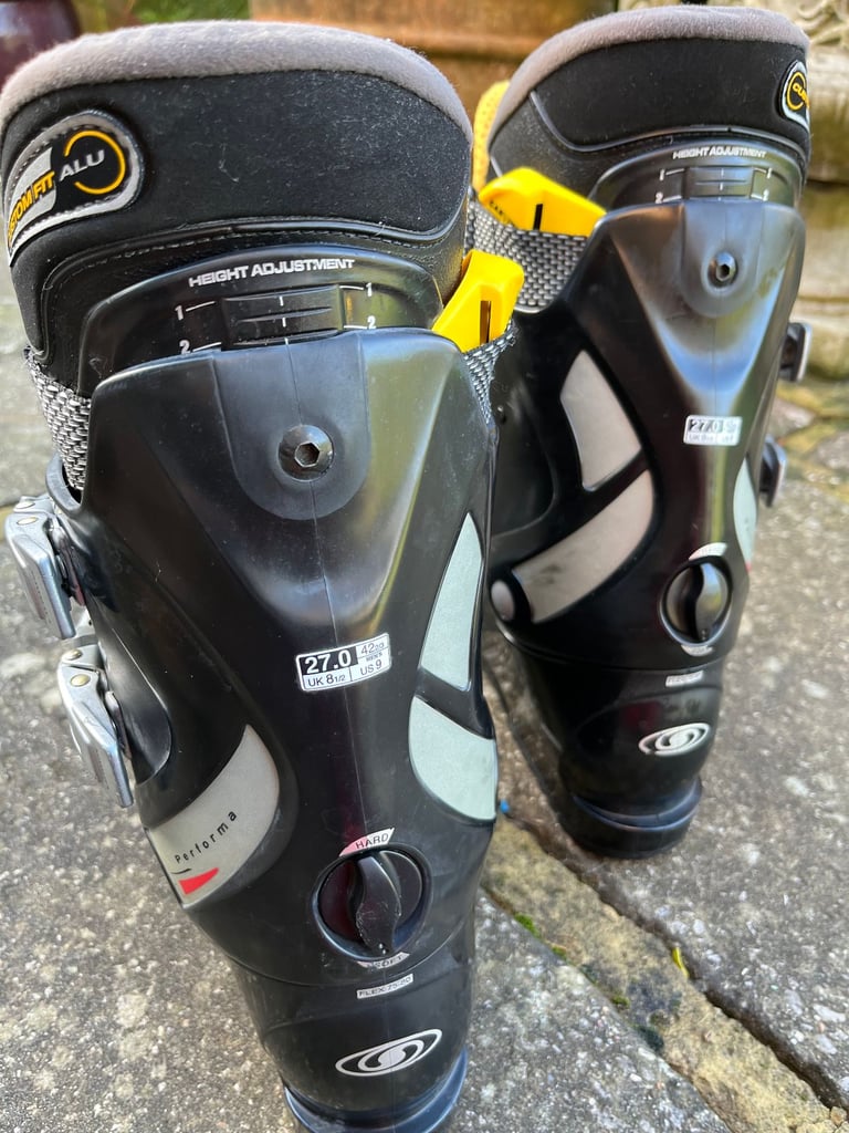 Salomon 7.0 Ski Boots and Boot Bag and Raichle QR500 Ski Boots and Boot Bag