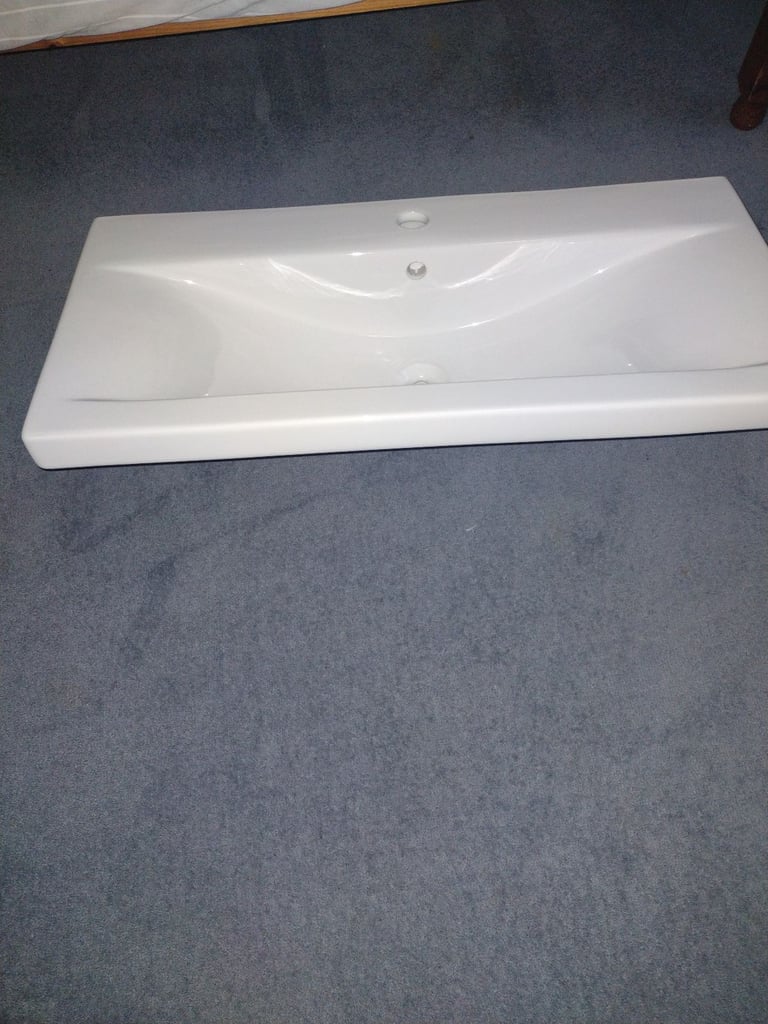 New ceramic sink top 80 CMS X 40cms