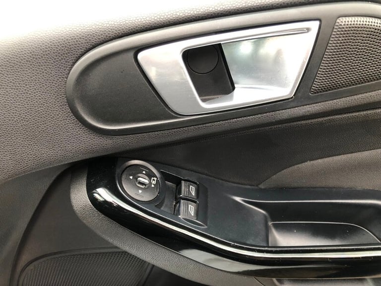 Ford Fiesta TITANIUM