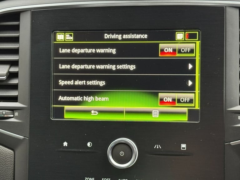 2019 Renault Megane 1.3 TCe Iconic Hatchback 5dr Petrol Manual Euro 6 (s/s) (140 ps) Hatchback Pe...