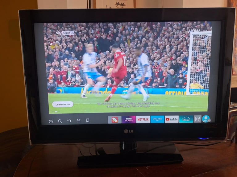 LG 32" TV model no. 32LH4010