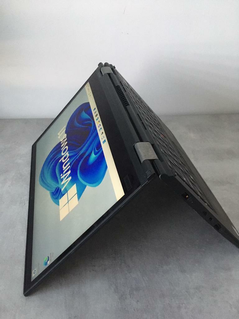 Lenovo Yoga x380 8th Gen Touchscreen i5 CPU Fast SSD UHD Graphics