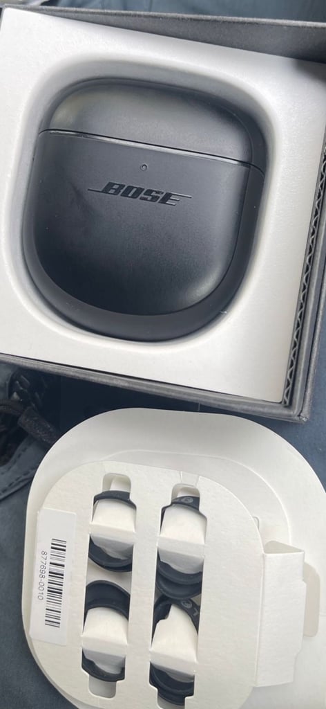 Bose noise cancelling ear buds 