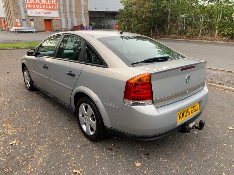image for ULEZ FREE VAUXHALL VECTRA 1.8 CLUB 84k + MOT MAY 2026