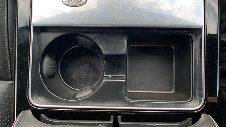 2018 Land Rover Range Rover Velar 2.0 D240 R-Dynamic SE SUV 5dr Diesel Auto 4WD Euro 6 (s/s) (240...