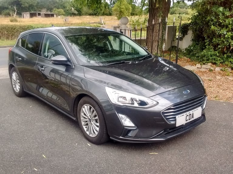 2018 Ford Focus 1.0 EcoBoost FSH 125 Titanium 5dr HATCHBACK Petrol Manual
