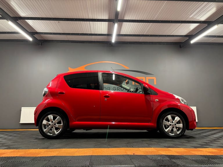 2013 Toyota AYGO 1.0 VVT-i Move with Style 5dr HATCHBACK Petrol Manual