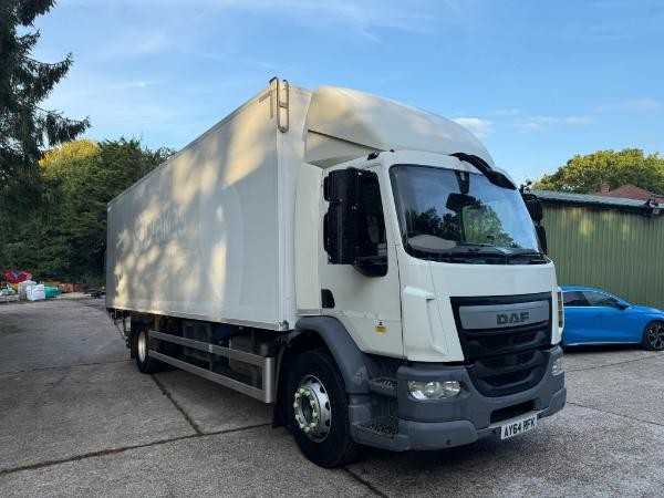 Daf LF220 Day Cab 28ft Box Body 4x2