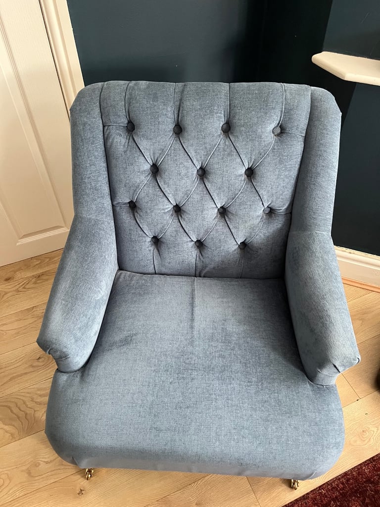 Beautiful Laura Ashley Baron Chenille Seaspray Blue Ropsley Accent Chair.