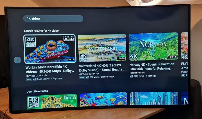 Samsung SMART tv 55 inch Fully Working order NO STAND