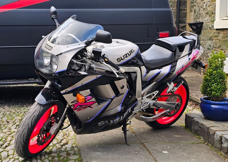 Suzuki, GSX-R, 1992, 1127 (cc)