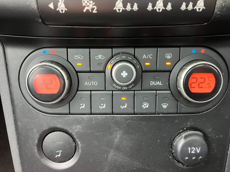 2008 Nissan Qashqai 2.0 dCi Tekna Hatchback 5dr Diesel Manual 2WD (174 g/km 