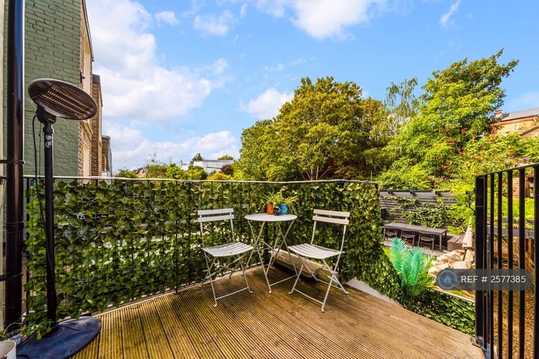 2 bedroom flat in Lancaster Road, London, W11 (2 bed) (#2577385)